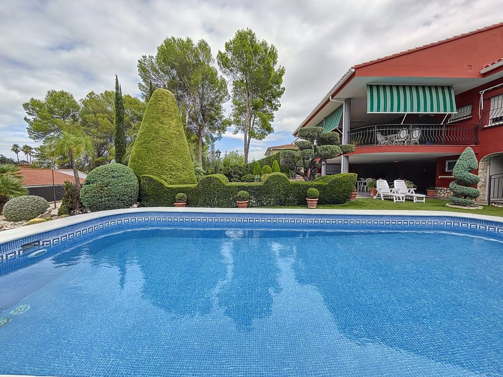 blended_7803f164-685f-41e9-9cf1-83e44c131167_886e5fa