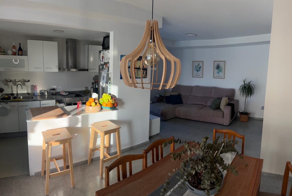 c4c0fc77-b62c-40e9-9b8e-bdd6a80cd093