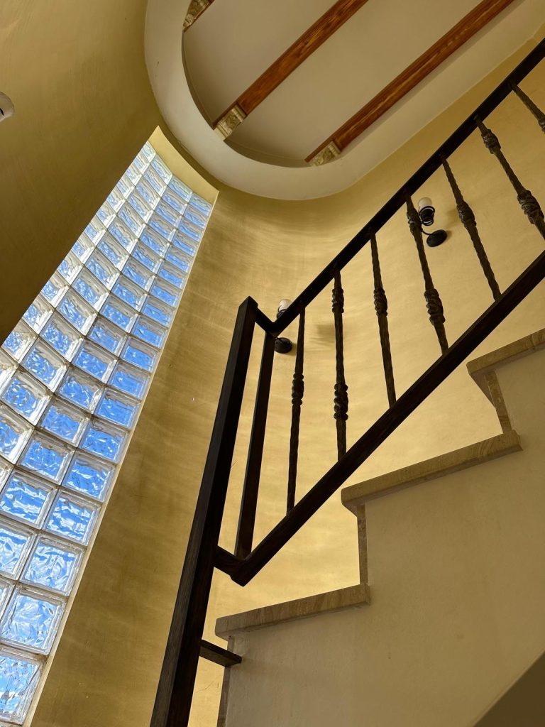 dc834cee-e66e-4a2b-8180-8cb1e3b2fbf6