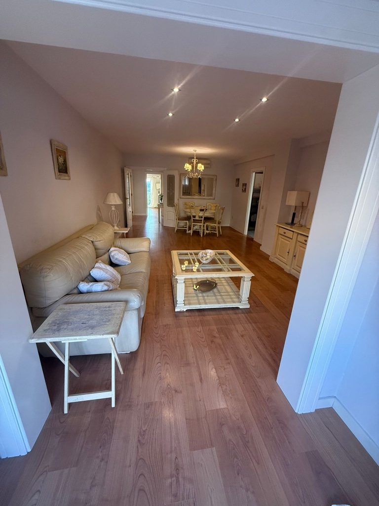 18b2a2f1-2936-4ca4-b1bc-d42c0c2ab387