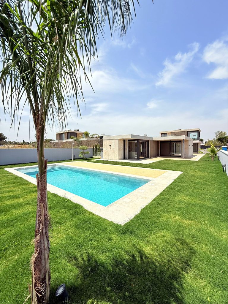 1bfa31e2-6497-4f06-b0dd-fa7bedc205ad