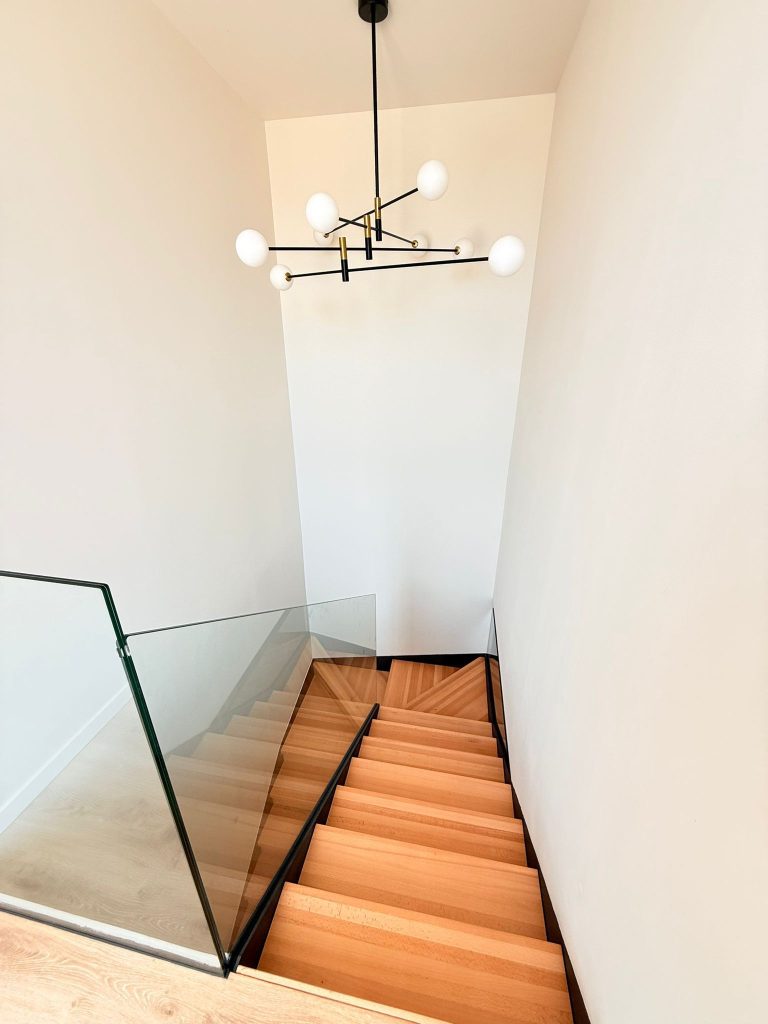 2a81f096-c168-48c7-a23a-a99de2a53ee4