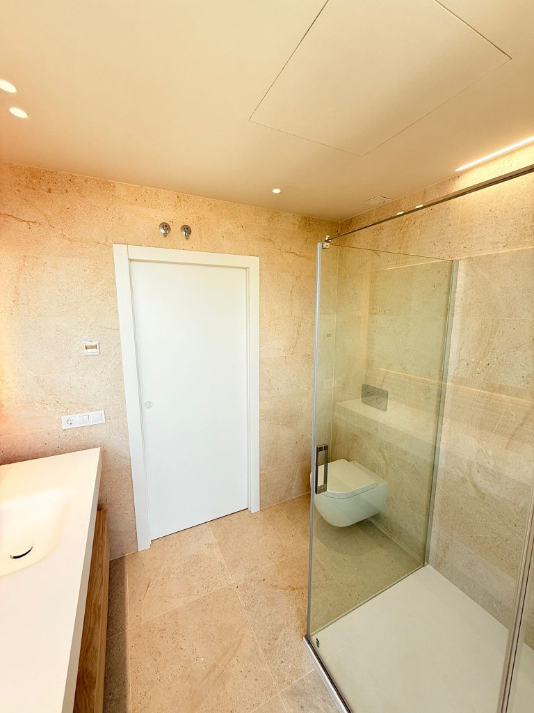 34480917-79e6-4193-8137-ce29b632b061