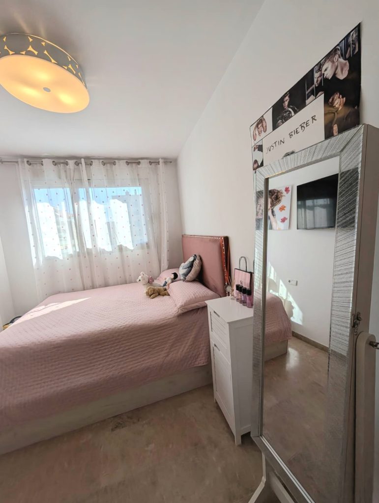 6c67aabb-e263-4b41-9f57-3ae821ff5ed6