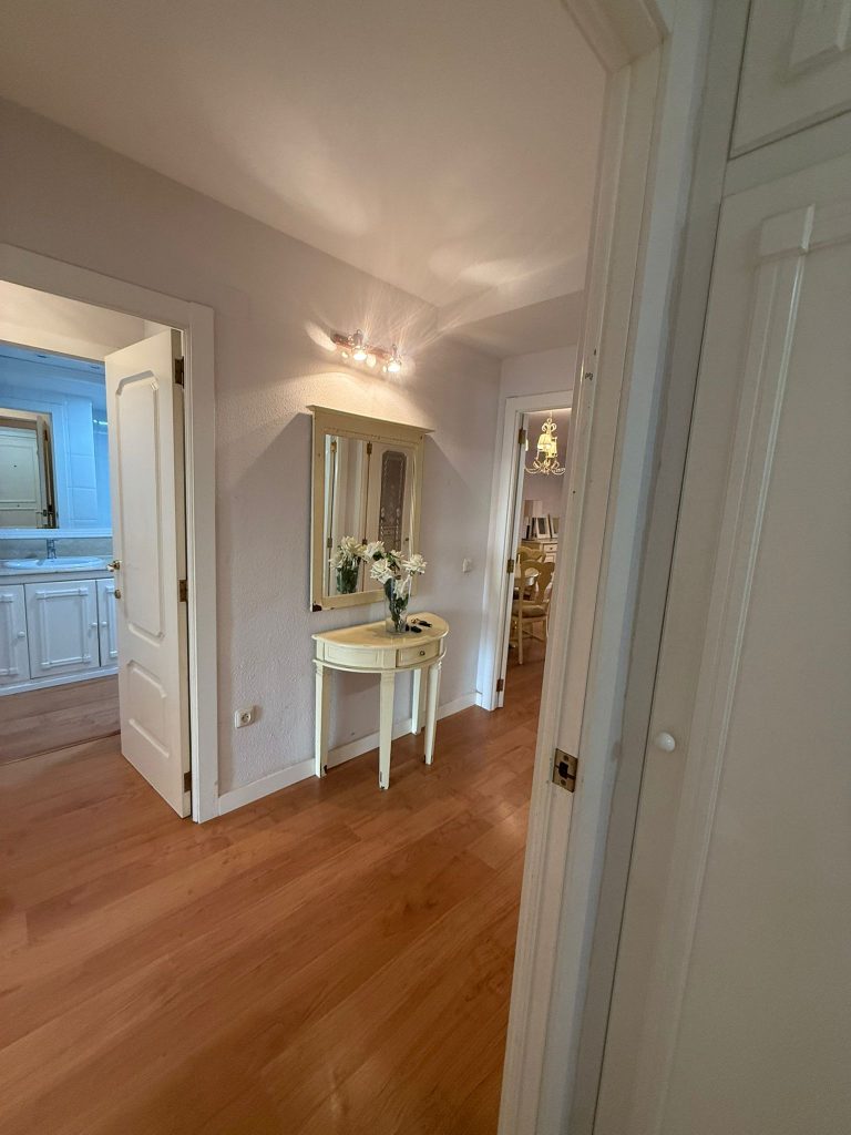 7570b519-7ec5-43e8-9872-7707ac81b52c