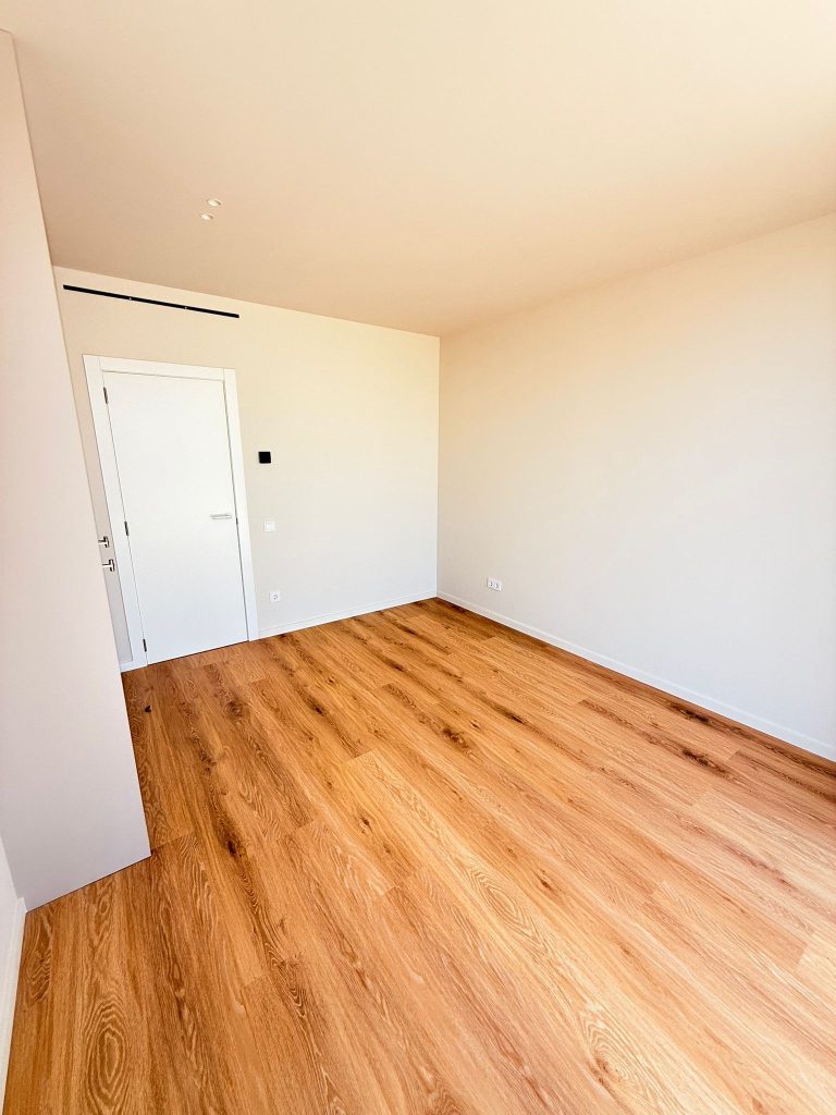 87e437ca-d0c6-4cc7-a3c1-24dcfa7ad14d