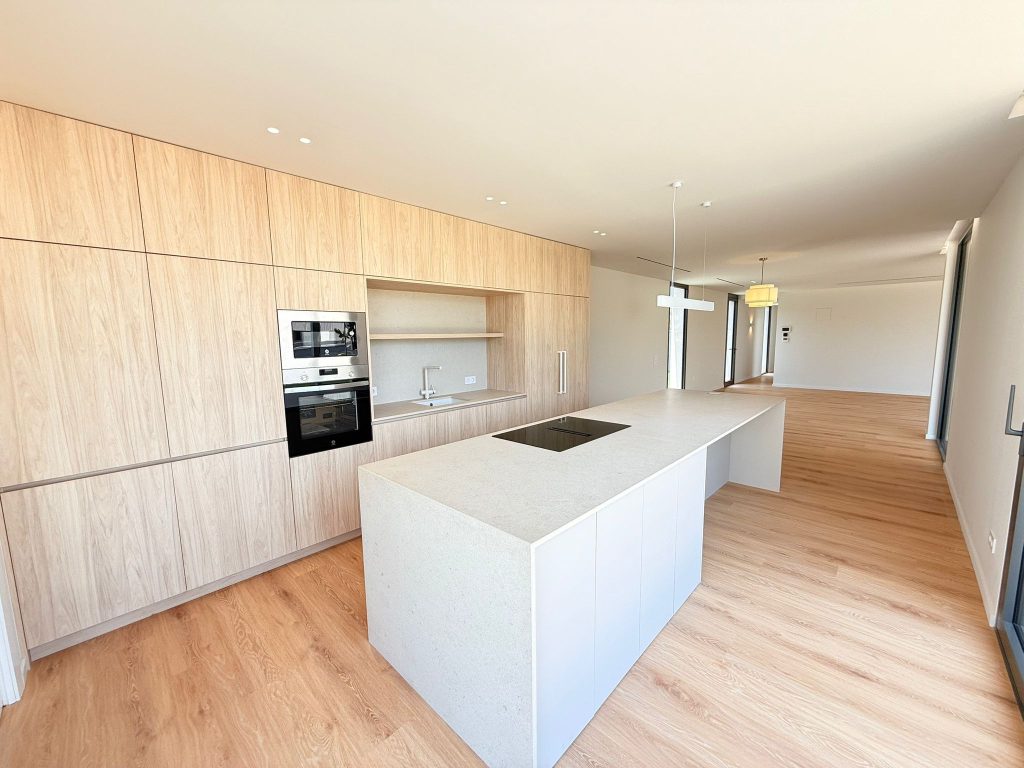 894f1afd-7914-4bfa-9009-71bd662e9a6f