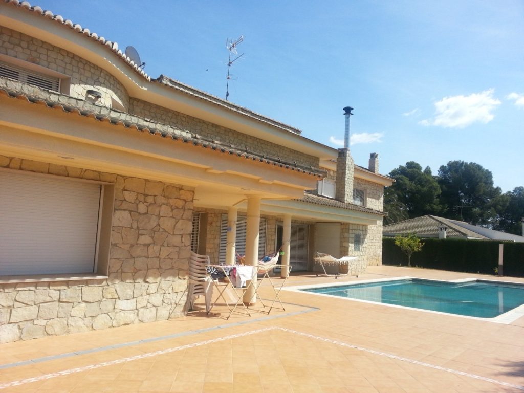 32a57423-7255-4b1b-828c-0338c686872f